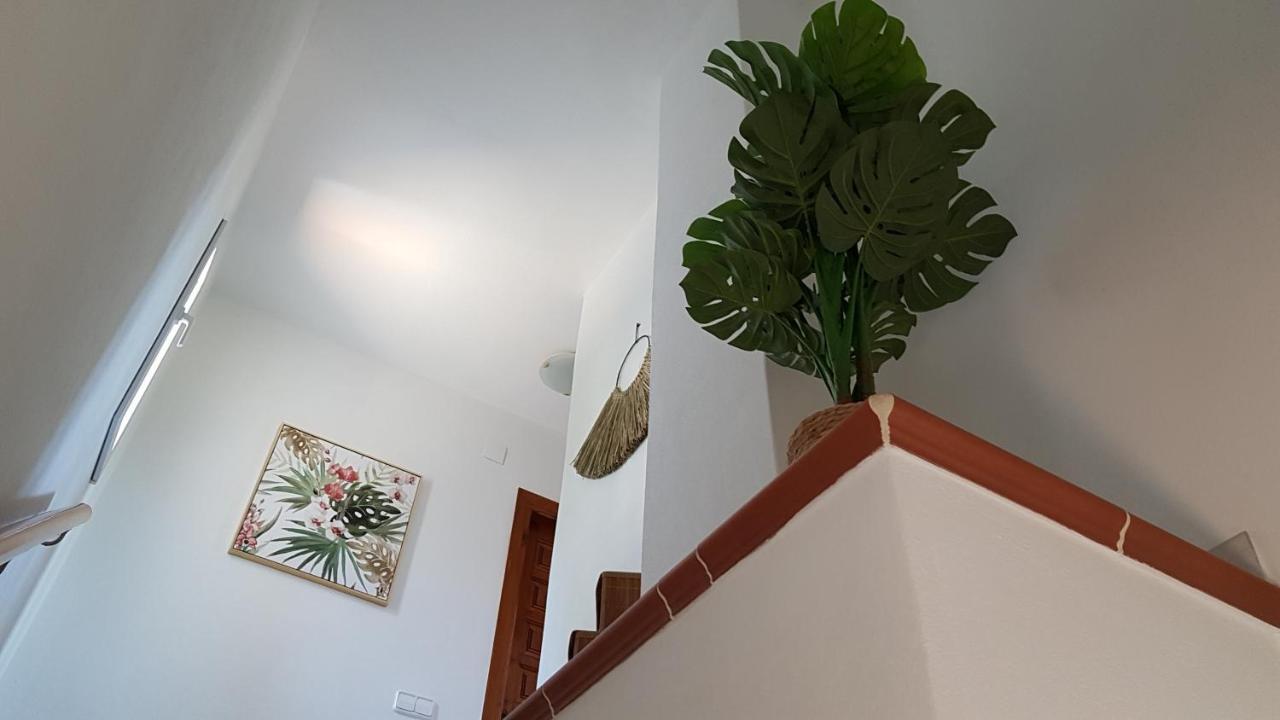 Rosalalinda - Cosy Semi-Detached Home With Sea Views And Large Terrace Moraira Eksteriør bilde